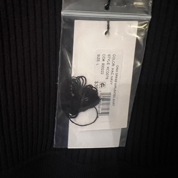 RETAIL $365   NWT MILLY CAMI TOP PLEATED MIDI DRESS SIZE L Mske an offer - Picture 7 of 11